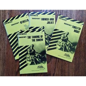 A Lot of 4 Cliff Notes Books (Shakespeare) in Good Condition